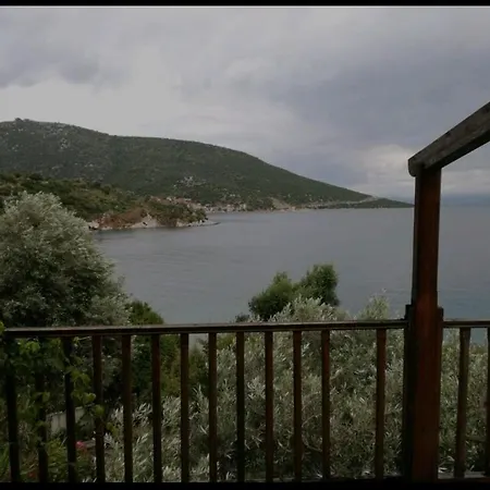Daire By The Sea, Mylos Trikeri